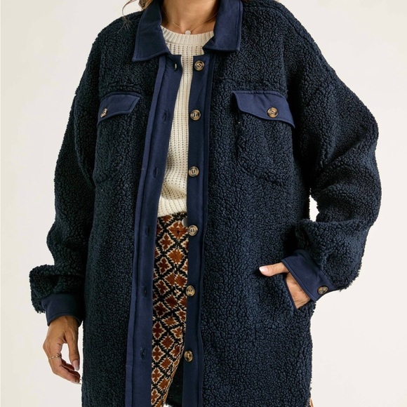 Button Down Long Sleeve Fleece Jacket - Picture 2 of 4